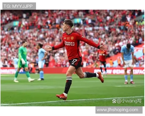 欧联杯经典对决曼联绝杀曼城引爆全场激情四溢