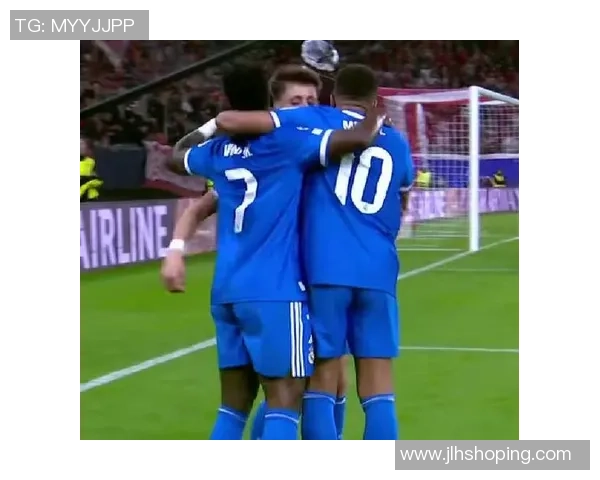 英超精彩对决皇马大胜那不勒斯神奇扑救点燃全场激情 英超精彩对决皇马大胜那不勒斯神奇扑救点燃全场激情