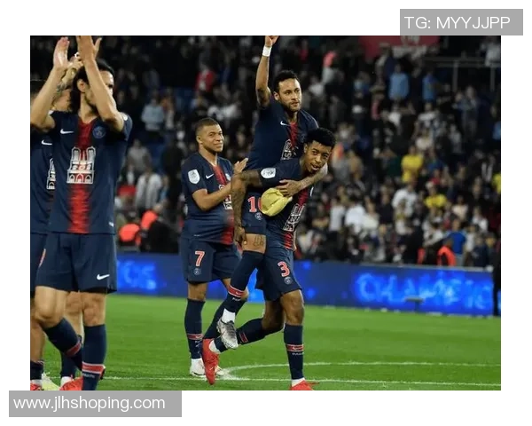 欧冠激战巴黎圣日耳曼大胜莱比锡引发转会风波与球迷热议